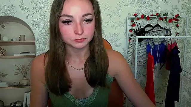  Barbie Kiss  online show from September 25, 2025, 9:24 am