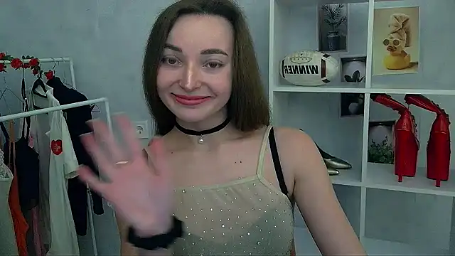  Barbie Kiss  online show from January 18, 2026, 3:27 pm