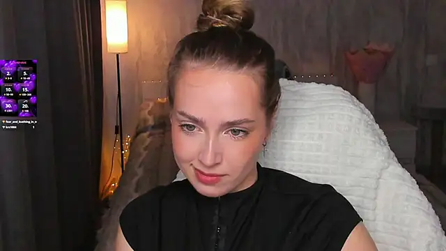 YaraKroft  online show from July 28, 2026, 11:17 am