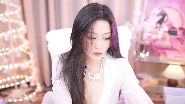 YINGTao-168 online show from February 27, 2025, 4:43 pm