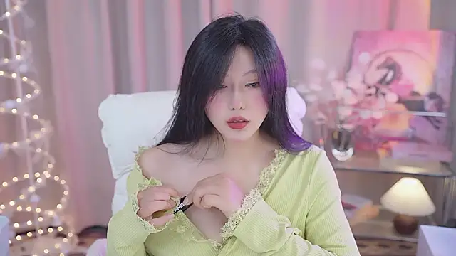 YINGTao-168 online show from September 29, 2025, 1:44 am