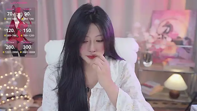 YINGTao-168 online show from September 30, 2025, 1:32 am