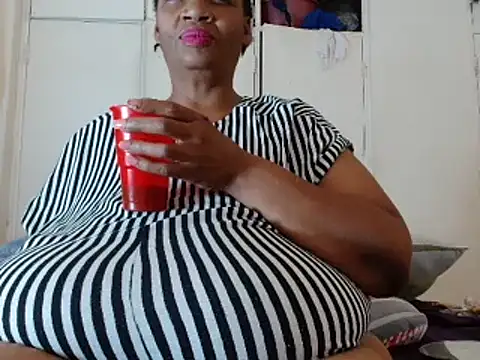 tinagiant online show from March 1, 2025, 10:55 am