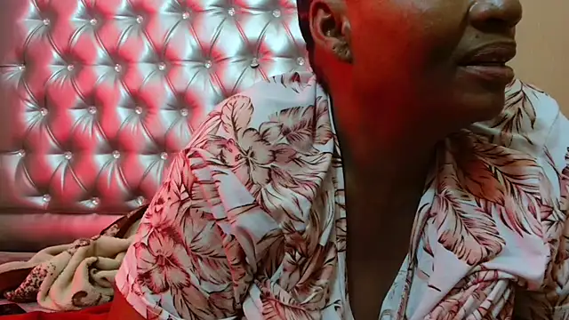 tinagiant online show from September 10, 2025, 10:15 am