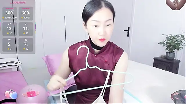 paopao-a online show from November 9, 2025, 4:22 am