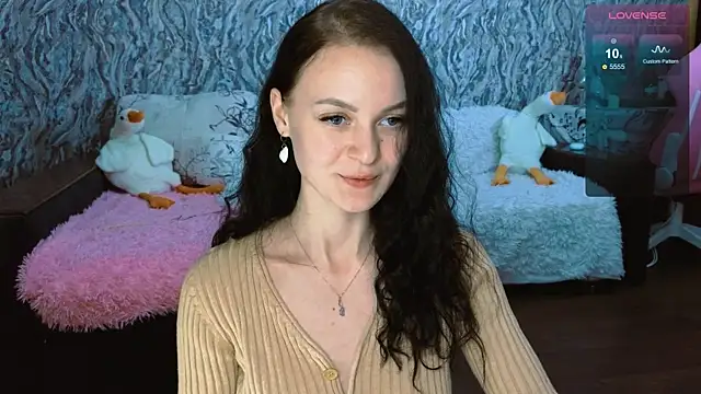 Snapshot of Elfanna chatting on March 13, 2025, 8:22 pm Elfanna online show from March 13, 2025, 8:22 pm