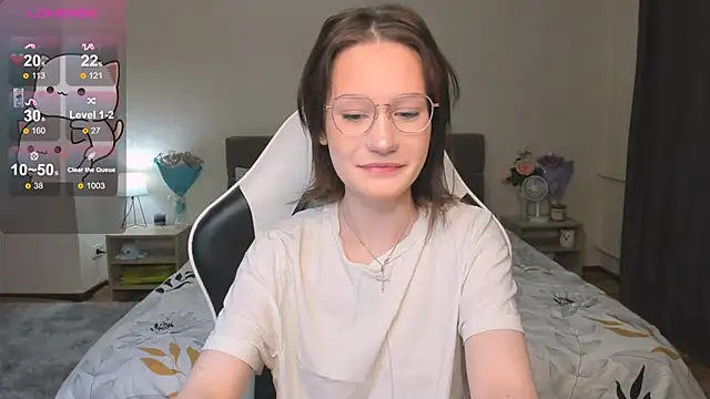 Snapshot of DearLia chatting on February 23, 2025, 7:49 pm DearLia online show from February 23, 2025, 7:49 pm