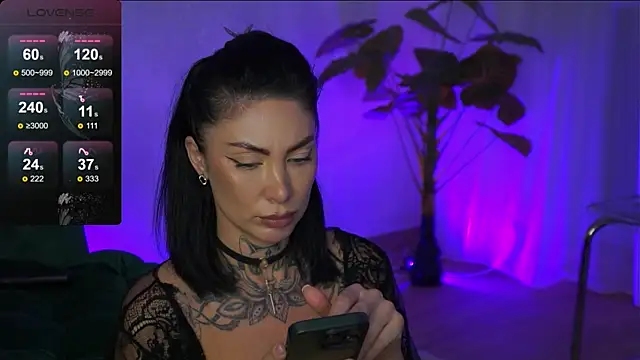 Snapshot of angelinaRae chatting on December 11, 2024, 5:04 pm angelinaRae online show from December 11, 2024, 5:04 pm