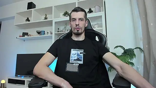 ToddClaytonn online show from March 29, 2026, 6:24 am