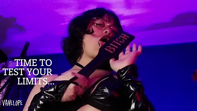 vanelope11 online show from September 10, 2025, 7:14 pm