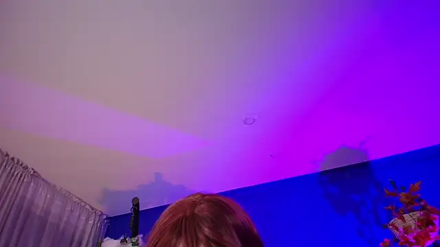 Snapshot of vanelope11 chatting on April 11, 2026, 3:11 am vanelope11 online show from April 11, 2026, 3:11 am