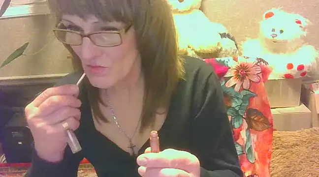 Snapshot of Manulyonok51 chatting on February 6, 2025, 10:10 pm Manulyonok51 online show from February 6, 2025, 10:10 pm