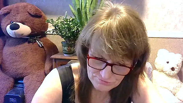 Snapshot of Manulyonok51 chatting on September 12, 2025, 9:20 am Manulyonok51 online show from September 12, 2025, 9:20 am