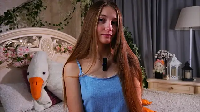 MonaEldon online show from December 16, 2025, 2:16 am