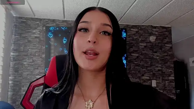 Charlotte greys online show from April 14, 2026, 8:59 pm