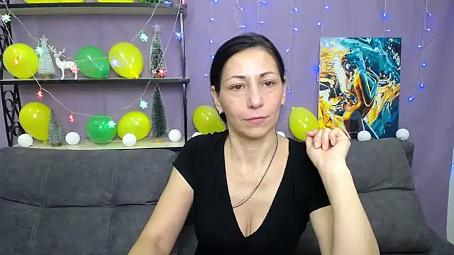 Snapshot of LiluGrants chatting on January 12, 2025, 7:10 pm LiluGrants online show from January 12, 2025, 7:10 pm