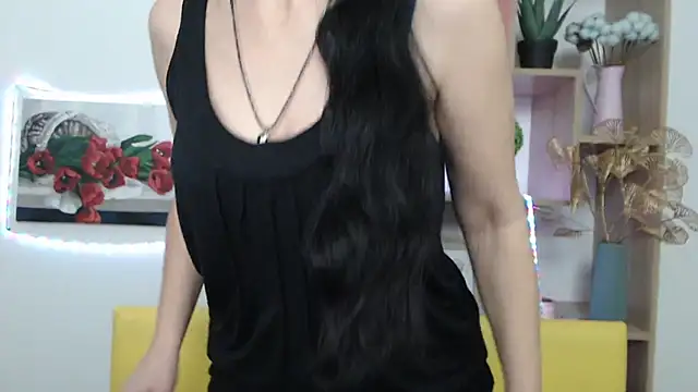 Snapshot of LiluGrants chatting on January 18, 2025, 10:06 pm LiluGrants online show from January 18, 2025, 10:06 pm