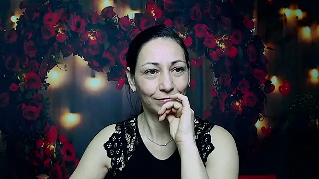 Snapshot of LiluGrants chatting on February 17, 2025, 10:14 pm LiluGrants online show from February 17, 2025, 10:14 pm