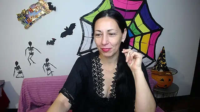 LiluGrants online show from October 21, 2025, 6:30 pm