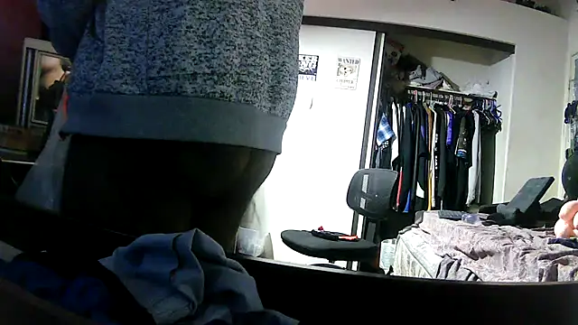 Snapshot of HBYAM chatting on November 9, 2025, 11:41 am HBYAM online show from November 9, 2025, 11:41 am