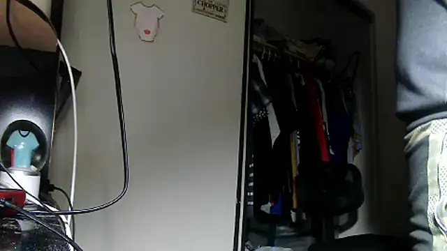 Snapshot of HBYAM chatting on November 11, 2025, 10:15 am HBYAM online show from November 11, 2025, 10:15 am