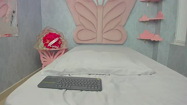 MaddyCute4u online show from February 14, 2025, 6:19 pm