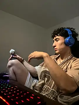 gojo satoru 18 online show from November 3, 2025, 3:35 pm