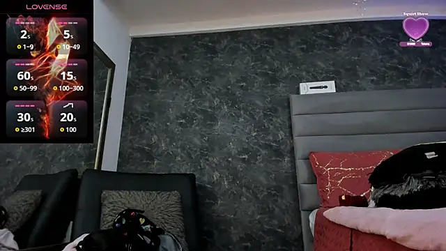 Bella Evans  online show from September 29, 2025, 1:38 pm