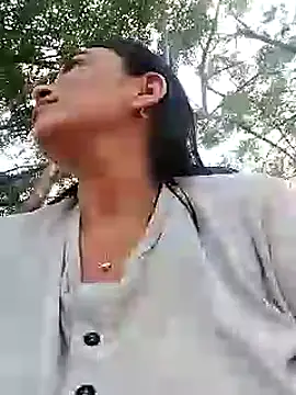 Horny-Mommy-Dirty online show from March 4, 2025, 8:05 pm