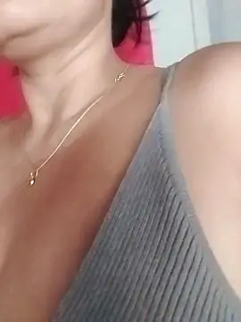 Horny-Mommy-Dirty online show from March 12, 2025, 9:13 pm