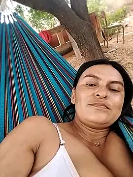 Horny-Mommy-Dirty online show from March 15, 2025, 10:33 pm