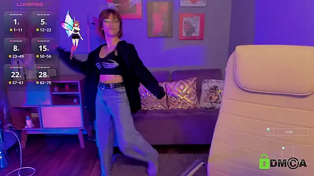 Moon13152 online show from November 6, 2025, 8:54 pm