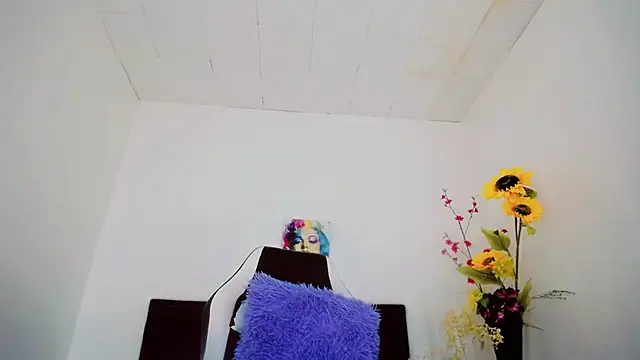 Snapshot of samantha_official_ chatting on December 11, 2024, 7:36 pm samantha official online show from December 11, 2024, 7:36 pm