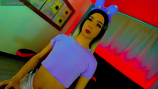 Snapshot of samantha_official_ chatting on January 24, 2025, 4:37 am samantha official online show from January 24, 2025, 4:37 am