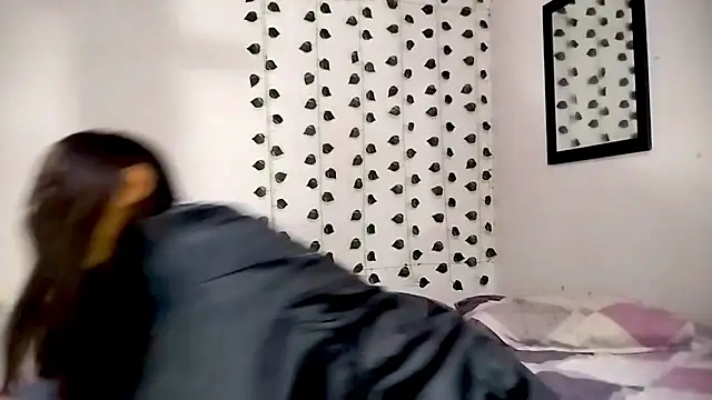 hotlatin92 online show from December 10, 2024, 12:38 pm