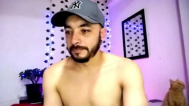 hotlatin92 online show from December 11, 2024, 3:02 am