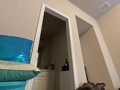 Snapshot of wynterheat chatting on October 16, 2025, 9:16 pm wynterheat online show from October 16, 2025, 9:16 pm