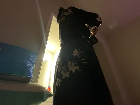 Snapshot of wynterheat chatting on October 23, 2025, 12:54 am wynterheat online show from October 23, 2025, 12:54 am