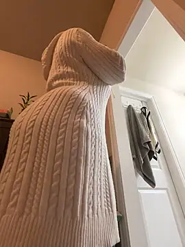 Snapshot of wynterheat chatting on November 11, 2025, 6:24 am wynterheat online show from November 11, 2025, 6:24 am