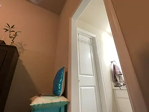 Snapshot of wynterheat chatting on November 15, 2025, 5:42 pm wynterheat online show from November 15, 2025, 5:42 pm