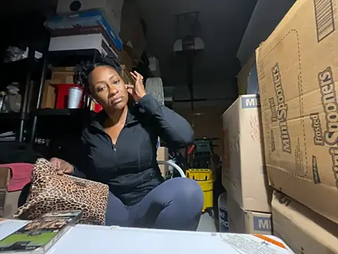 Snapshot of wynterheat chatting on November 18, 2025, 9:58 am wynterheat online show from November 18, 2025, 9:58 am