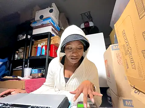 wynterheat online show from December 2, 2025, 7:57 am