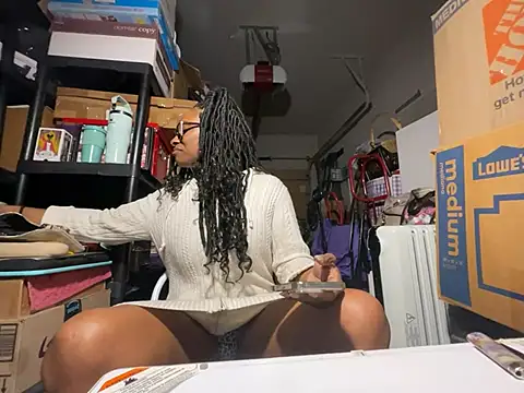 Snapshot of wynterheat chatting on January 17, 2026, 1:10 am wynterheat online show from January 17, 2026, 1:10 am