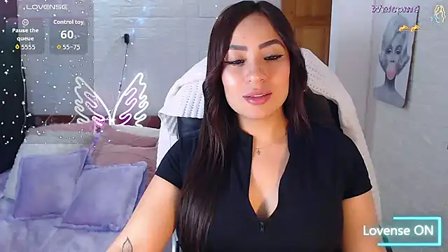 Snapshot of Paulina_627 chatting on May 17, 2026, 5:09 pm Paulina 627 online show from May 17, 2026, 5:09 pm