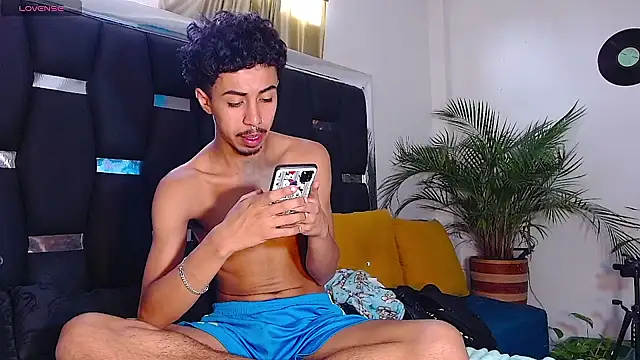 RyanRizzo online show from January 25, 2025, 7:07 pm