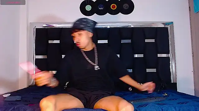 RyanRizzo online show from February 17, 2025, 7:53 pm