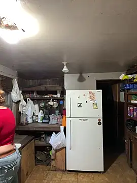 Snapshot of SummerV91 chatting on December 17, 2025, 7:53 pm SummerV91 online show from December 17, 2025, 7:53 pm