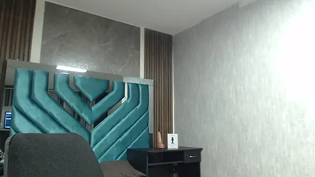 Snapshot of ValeryLargo chatting on March 1, 2025, 12:34 pm ValeryLargo online show from March 1, 2025, 12:34 pm