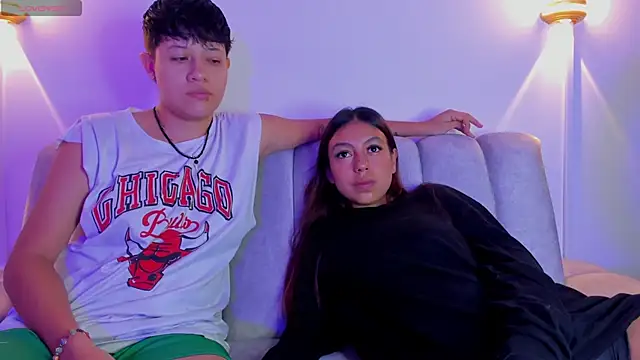 violet casper  online show from November 14, 2025, 5:06 am