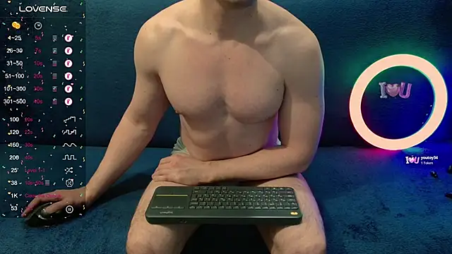 sasha nik online show from November 11, 2025, 2:11 am